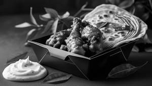 Laccha Paratha & Chili Chicken Combo