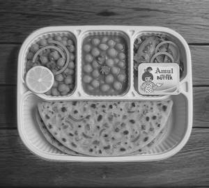 Aloo Pyaz Paratha Thali