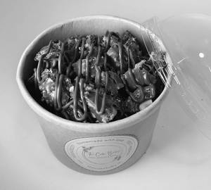 Ferrero Nutella Loaded Brownie Tub