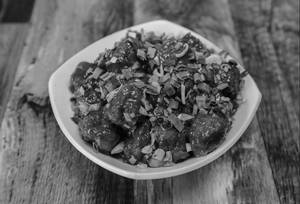 Paneer Manchurian [6 Pieces]