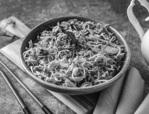 Chicken Schezwan Noodles