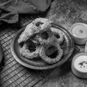 Golden Crunchy Onion Rings