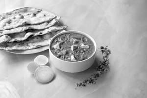 Kadhai Paneer + 2 Tandoori Roti Combo