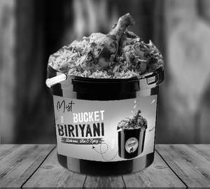 Mist Royal Chicken Biryani Bucket  (Serves 3)