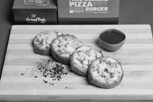 Chicken And Cheese Garlic Bread 4 Pcs