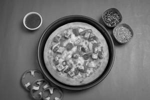 Desi Tandoori Paneer Pizza