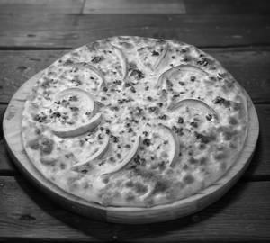 Onion Pizza