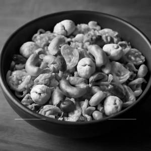 Corn Makhana Dry Fruit Chevda 