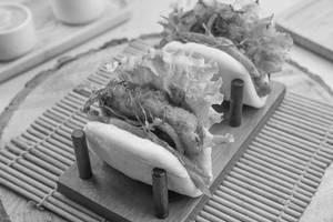 Firecracker Chicken Bao