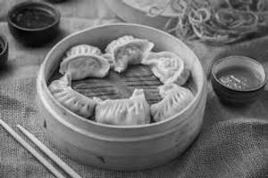 Whole Wheat Cheese Steam Momos [8 Pieces]