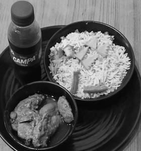 Veg Fried Rice With Chicken Kasa +  Free Cold Drinks Combo
