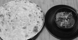 Lachha Paratha With Chicken Kasa Combo