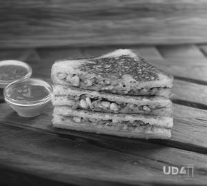 Chilli Corn Cheese Sandwich