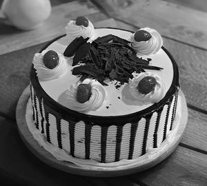 Black Forest Cake [Eggless Cake 2 PD)