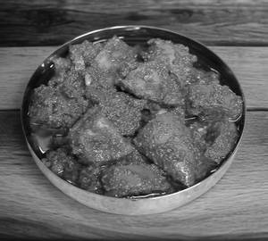 Khatta Mango Aachar (500Gm)