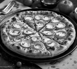 Onion Pizza [ +Free Mojito And Ice Tea ]