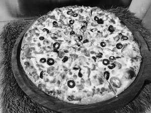 Black And White Pizza