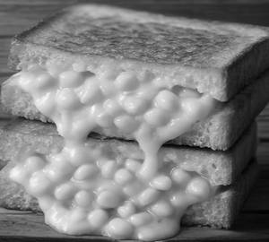 Cheesy corn sandwich