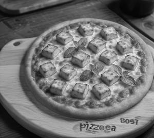 Mentos Paneer Pizza