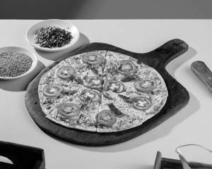 Classic Margherita Pizza