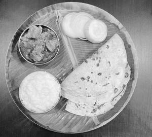 3 Phulka With Chicken Curry And Curd Rice 250 Ml