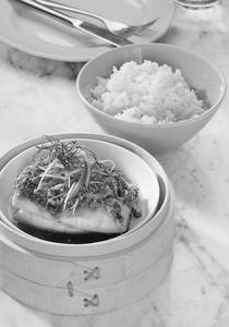 Steamed Fish Golden Garlic