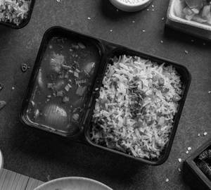 Chilli Paneer With Fried Rice