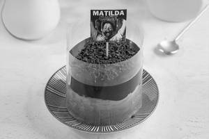 Matilda Chocolate Pull Up Cake