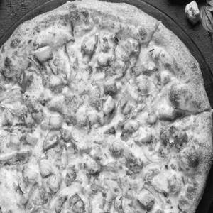 Classic Chicken Pizza