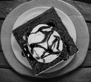 Brownie With Ice Cream