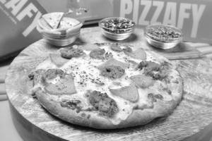 Chicken Tikka & Chicken Salami Pizza