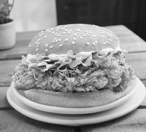 Crunchy chicken burger