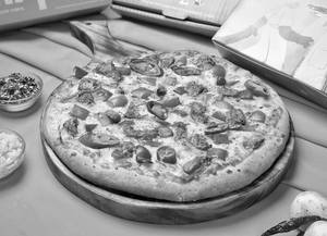 Shroom Spice Pizza