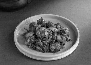 Stir-fried Prawns In Wild Coriander