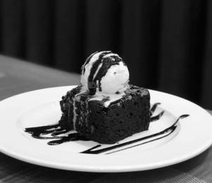 Brownie With Ice Cream