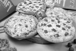 Veg Single Classic Pizza [Pack Of 4 Pizzas]
