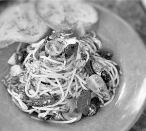 Chicken Olio Pasta