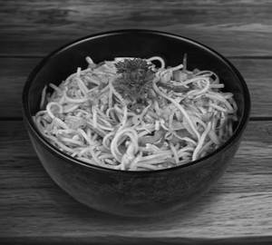 Veg chilli garlic noodles