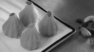 Motichoor modak (500gm)