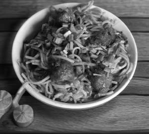 Veg manchurian noodles