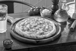 Mac & Cheese Pizza [6 inch]