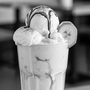 Banana Shake With Ice Cream