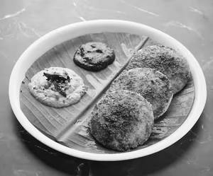 Karampodi Ghee Idly (3 Pcs)