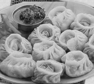 Veg steamed momos