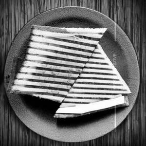 Kaju Sandwich