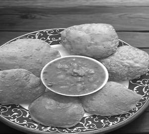 Puri  [6 pcs] with sabji