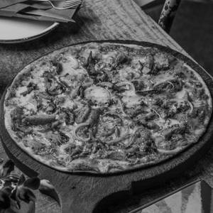 Sweet Heat Thin Crust Pizza