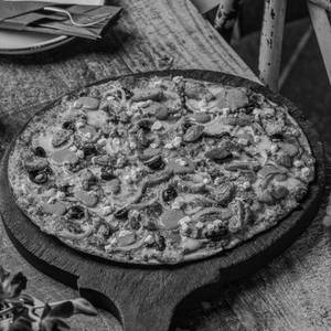 Banger Thin Crust Pizza
