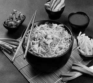 Veg Hakka Noodles