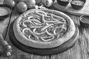 Handtossed Cheese Capsicum Onion Pizza (7'')